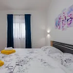 Luma Zadarvillas *
