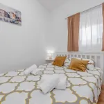 فيلة Luma Zadarvillas *